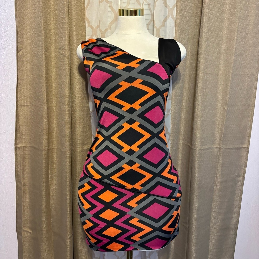 Geometric Patterned One-Shoulder Dress, size S - Picture 1 of 6